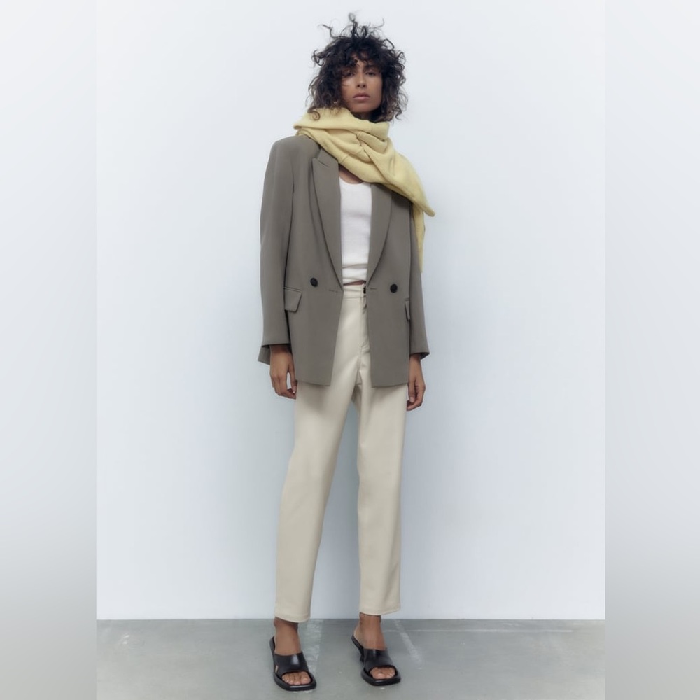 Zara Ecru Faux Leather High Rise Mom Fit Pants - Picture 6 of 13
